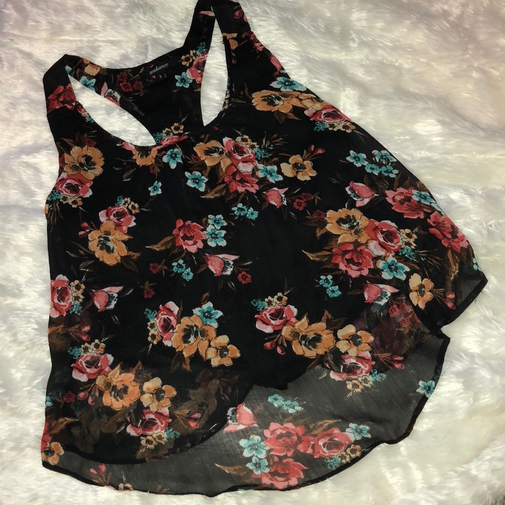 Ambiance Flowy Top
